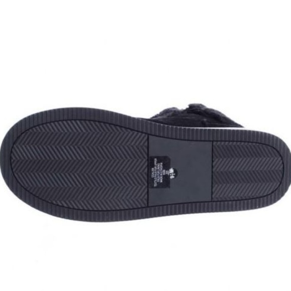 *SALE* G by GUESS Alixa Cold-Weather Booties Black - Picture 4 of 7